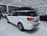 Kia Carnival-6