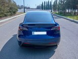 Tesla Model Y-4