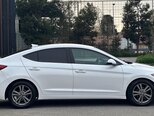 Hyundai Elantra-10