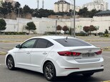 Hyundai Elantra-12