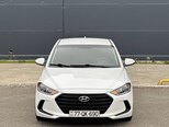 Hyundai Elantra-1
