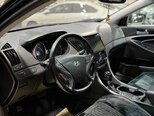 Hyundai Sonata-17