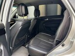Kia Sorento-8