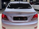 Hyundai Accent-10