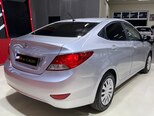 Hyundai Accent-8