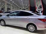 Hyundai Accent-7