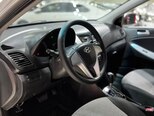 Hyundai Accent-13