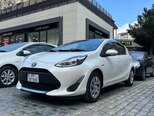 Toyota Aqua-4