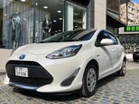 Toyota Aqua-8
