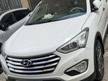 Hyundai Grand Santa Fe-1