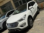 Hyundai Grand Santa Fe-2
