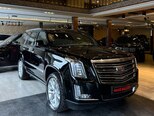 Cadillac Escalade-2