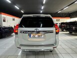 Toyota Land Cruiser Prado-5