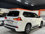 Lexus LX 450d-7