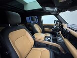 Land Rover Defender-15