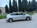 Toyota Prius-8