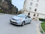 Toyota Prius-2