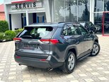 Toyota RAV4-9