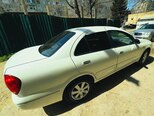 Nissan Sunny-2