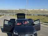 Toyota Prius-6