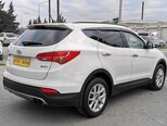 Hyundai Santa Fe-6
