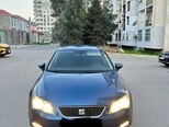 SEAT Leon-1