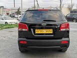 Kia Sorento-13