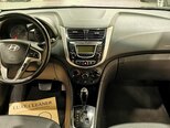 Hyundai Accent-15
