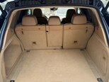 Porsche Cayenne-11
