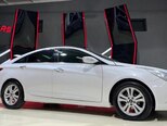 Hyundai Sonata-4