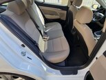 Hyundai Elantra-11