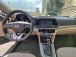 Hyundai Elantra-8