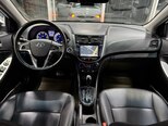 Hyundai Accent-15