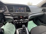 Hyundai Elantra-12