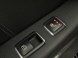 Mercedes E 220 d-7