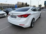 Hyundai Elantra-10