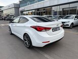 Hyundai Elantra-5