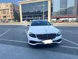 Mercedes E 220 d-1