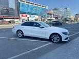 Mercedes E 220 d-3