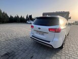Kia Carnival-8