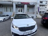 Kia Carnival-15