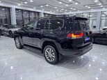 Toyota Land Cruiser-6
