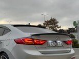 Hyundai Elantra-8