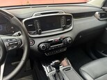 Kia Sorento-12