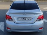 Hyundai Accent-4
