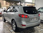 Hyundai Santa Fe-5