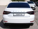 Skoda Superb-4