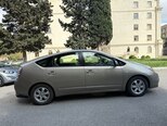 Toyota Prius-5