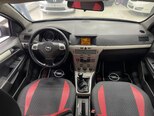 Opel Astra-11