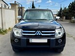Mitsubishi Pajero-1
